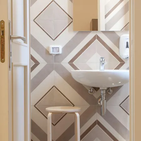 Lobby Collective - Hostel *