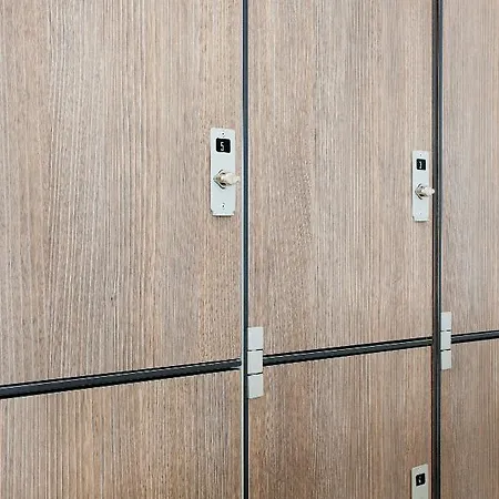 Lobby Collective - * Lecce