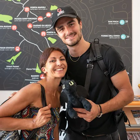 Lobby Collective - לצ'ה