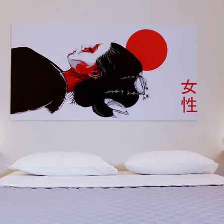 אכסניה Lobby Collective -