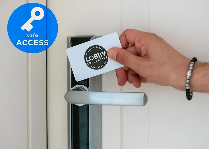 Lobby Collective - אכסניה *