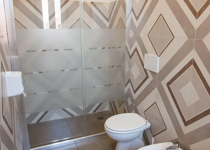 Lobby Collective - לצ'ה