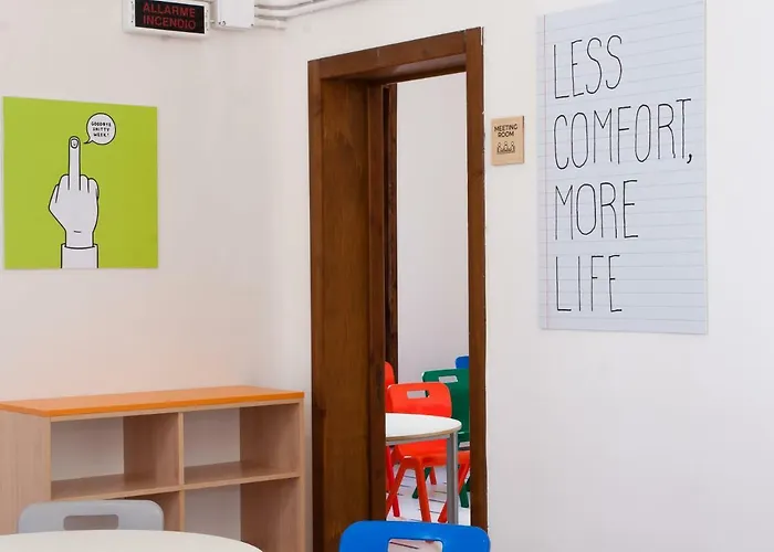 Lobby Collective - * לצ'ה