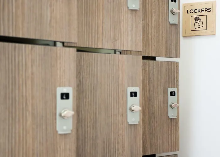 Lobby Collective - לצ'ה