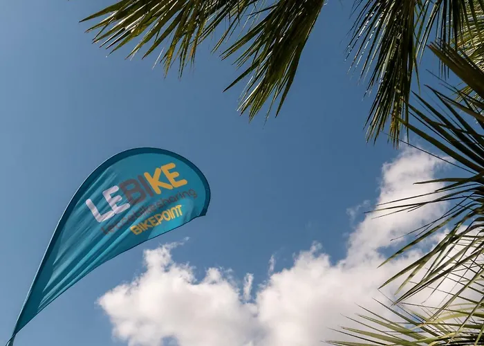 אכסניה Lobby Collective -